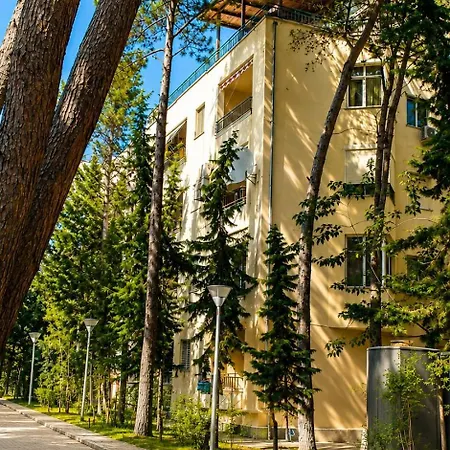 Appartement Cozy In 3 Min From The Golem (Tirana)